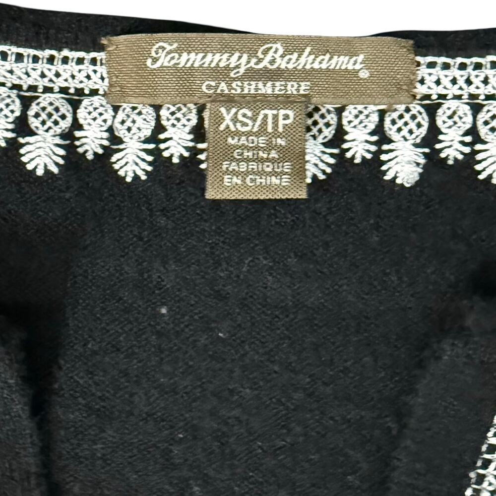 Tommy Bahama Black Cashmere White Pineapple Embroidered Tunic Sweater size XS - Picture 3 of 10